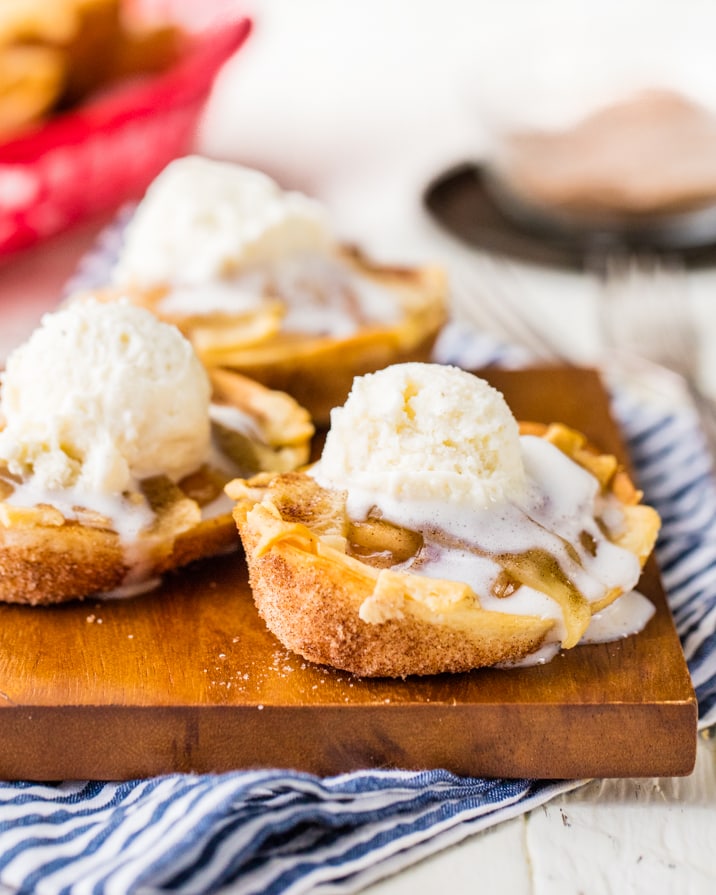 Apple Pie Taco Bites {The Cookie Rookie}