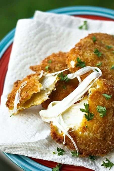 Crispy, Gooey, Fresh Mozzarella Steaks from foodiewithfamily.com #FreezerFriendly #MakeAheadMondays