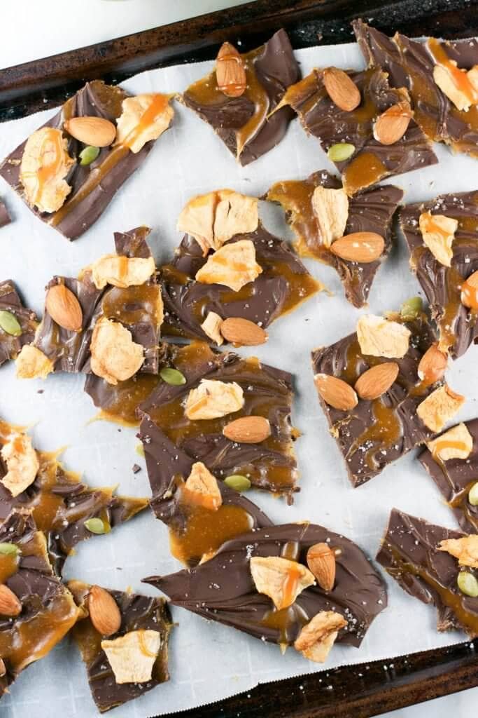 Caramel Apple Chocolate Bark {Sweet C's}