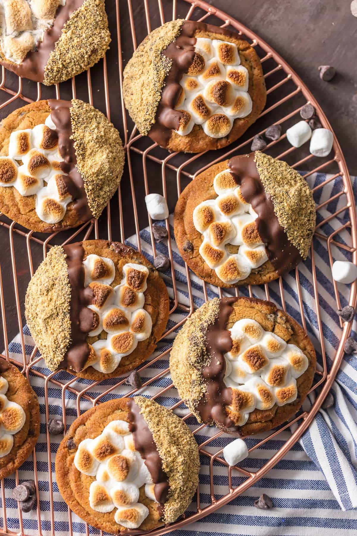 Easy S'mores Cookies {The Cookie Rookie}