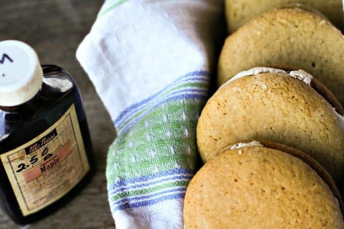 Authentic Amish Maple Sandwich Cookies or Whoopie Pies from foodiewithfamily.com