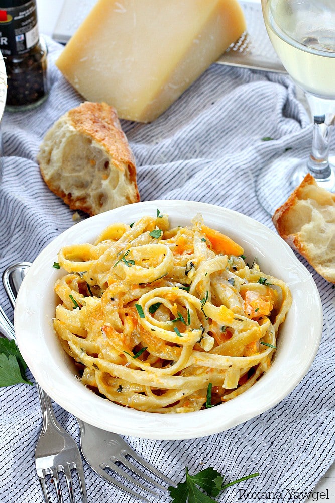 One Pot Creamy Butternut Squash Pasta {Roxana's Home Baking}