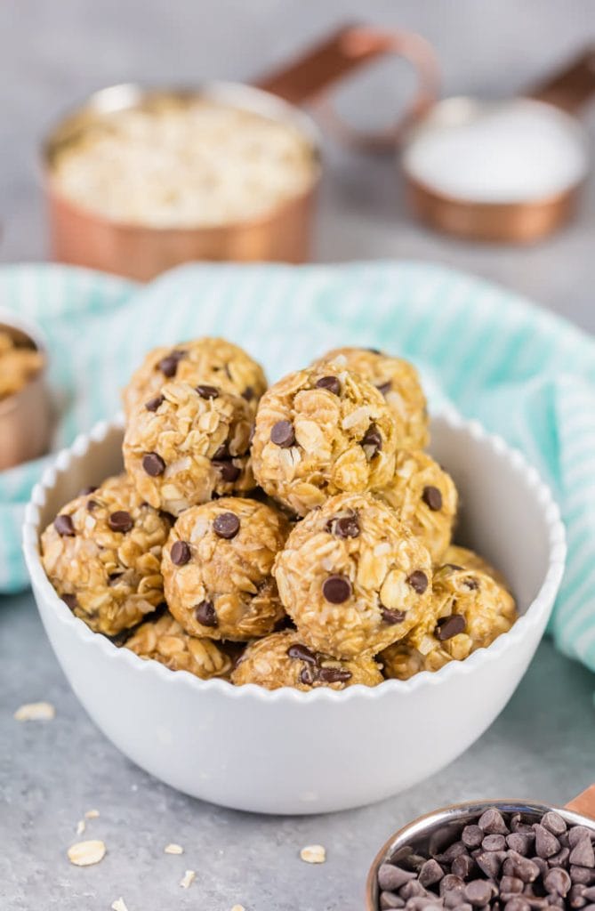 No Bake Peanut Butter Banana Energy Bites {The Cookie Rookie}