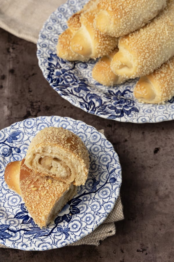 Tender milk bread, a swirl of mildly cinnamon scented caramel-like filling, and a topping of crispy crumbs all combine to make Senorita Bread; a classic Filipino popular afternoon snack that's beloved by all ages. There's nothing quite like a Señorita roll with your cup of coffee, tea, or even dipped into cold milk. Filipino cuisine is a delicious amalgam of the many cultures that have impacted the Philippines over its history whether through trade, conquest, or political influence. It's impossible to cover all of these within the confines of a little blog post about a delicious bread roll with sweet buttery filling.