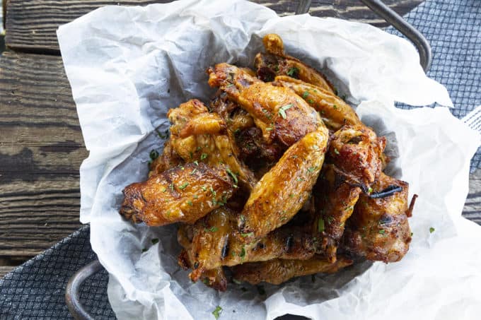 Smoky, crispy-skinned, and flavourful, these irresistible crispy smoked chicken wings are as simple to make as they are easy to eat.