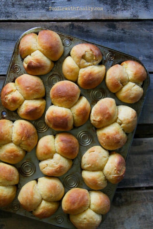 Simple, Perfect Sweet Potato Dinner Rolls from foodiewithfamily.com #JCPAmbassador #BH #ad