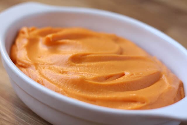 Vanilla Bean Mashed Sweet Potatoes {Barefeet in the Kitchen}